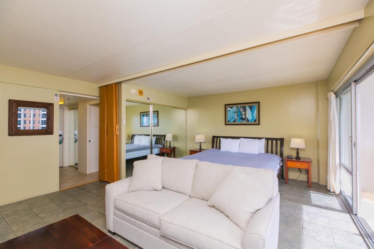 Ilikai Tower One Bedroom Lagoon View Waikiki Condos With Lanai & Free Wifi Χονολουλού Δωμάτιο φωτογραφία