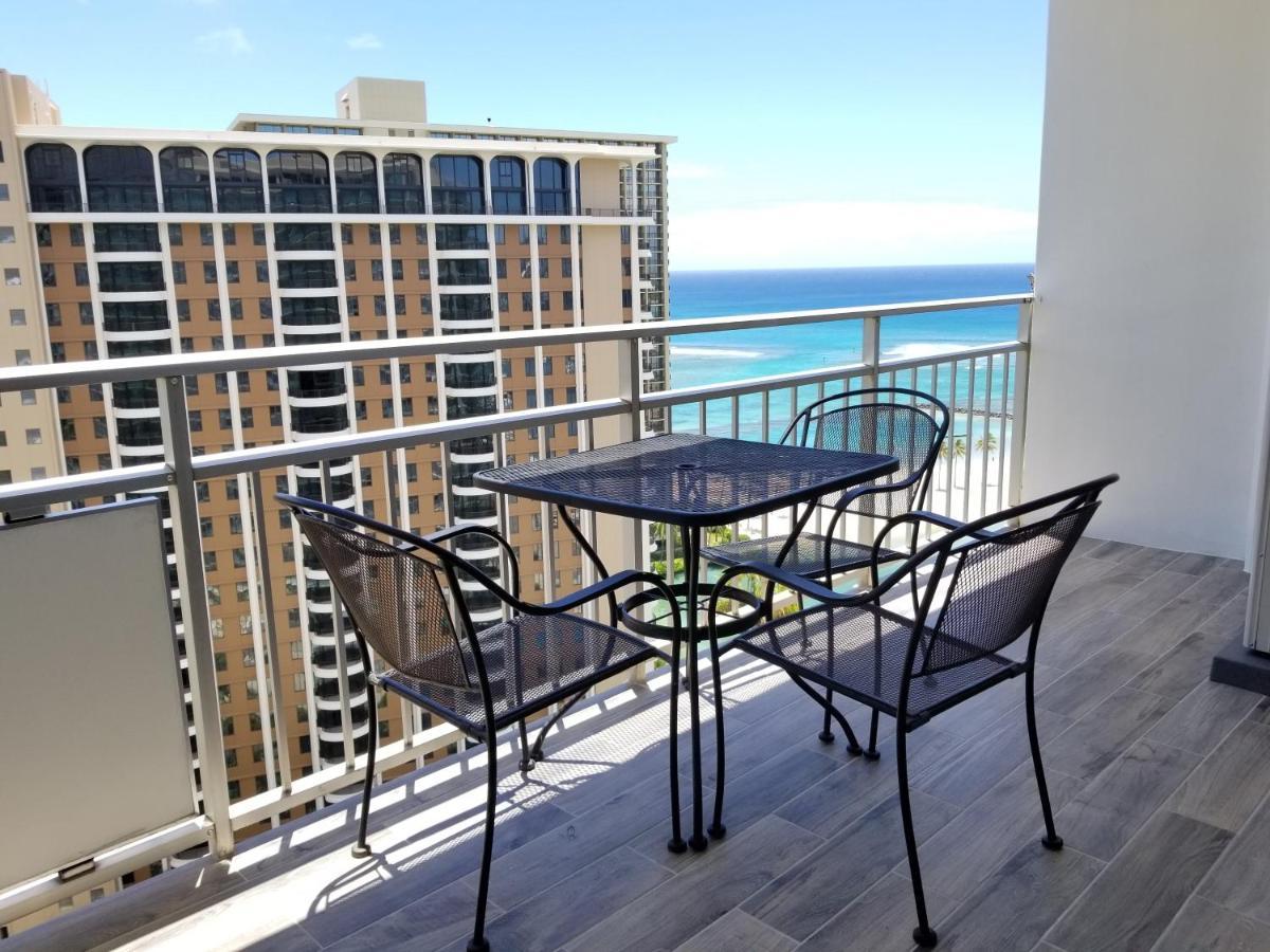 Ilikai Tower One Bedroom Lagoon View Waikiki Condos With Lanai & Free Wifi Χονολουλού Δωμάτιο φωτογραφία