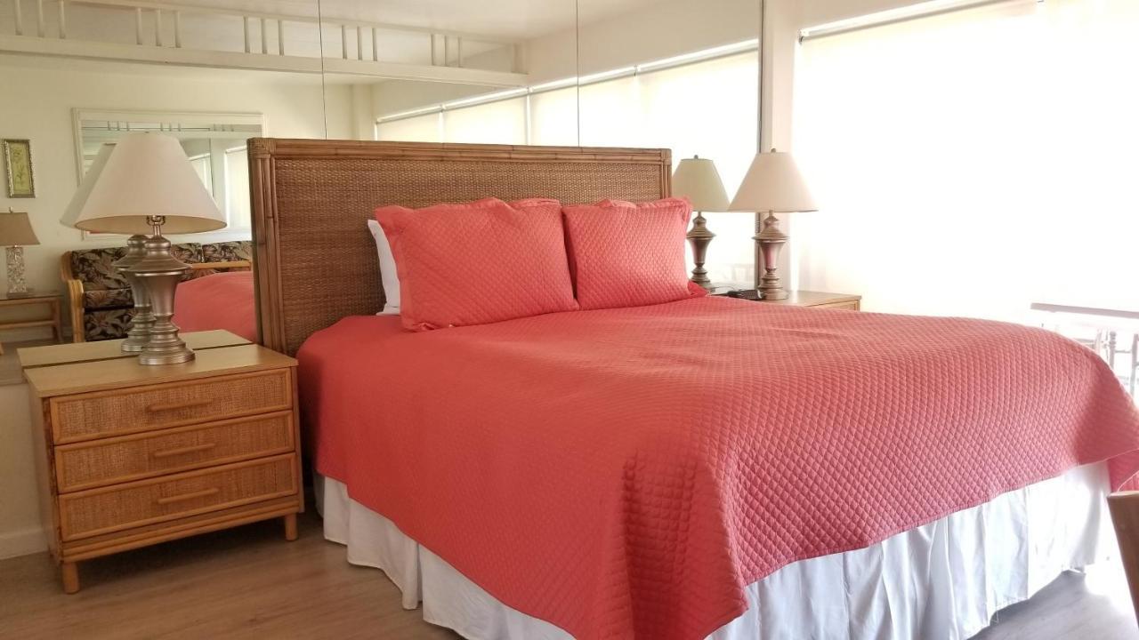Ilikai Tower One Bedroom Lagoon View Waikiki Condos With Lanai & Free Wifi Χονολουλού Δωμάτιο φωτογραφία
