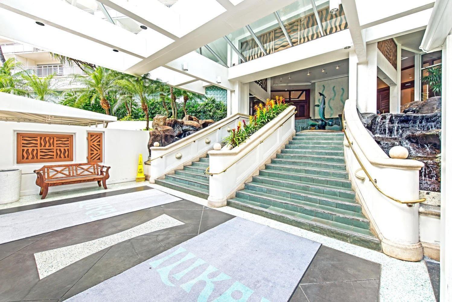 Ilikai Tower One Bedroom Lagoon View Waikiki Condos With Lanai & Free Wifi Χονολουλού Δωμάτιο φωτογραφία
