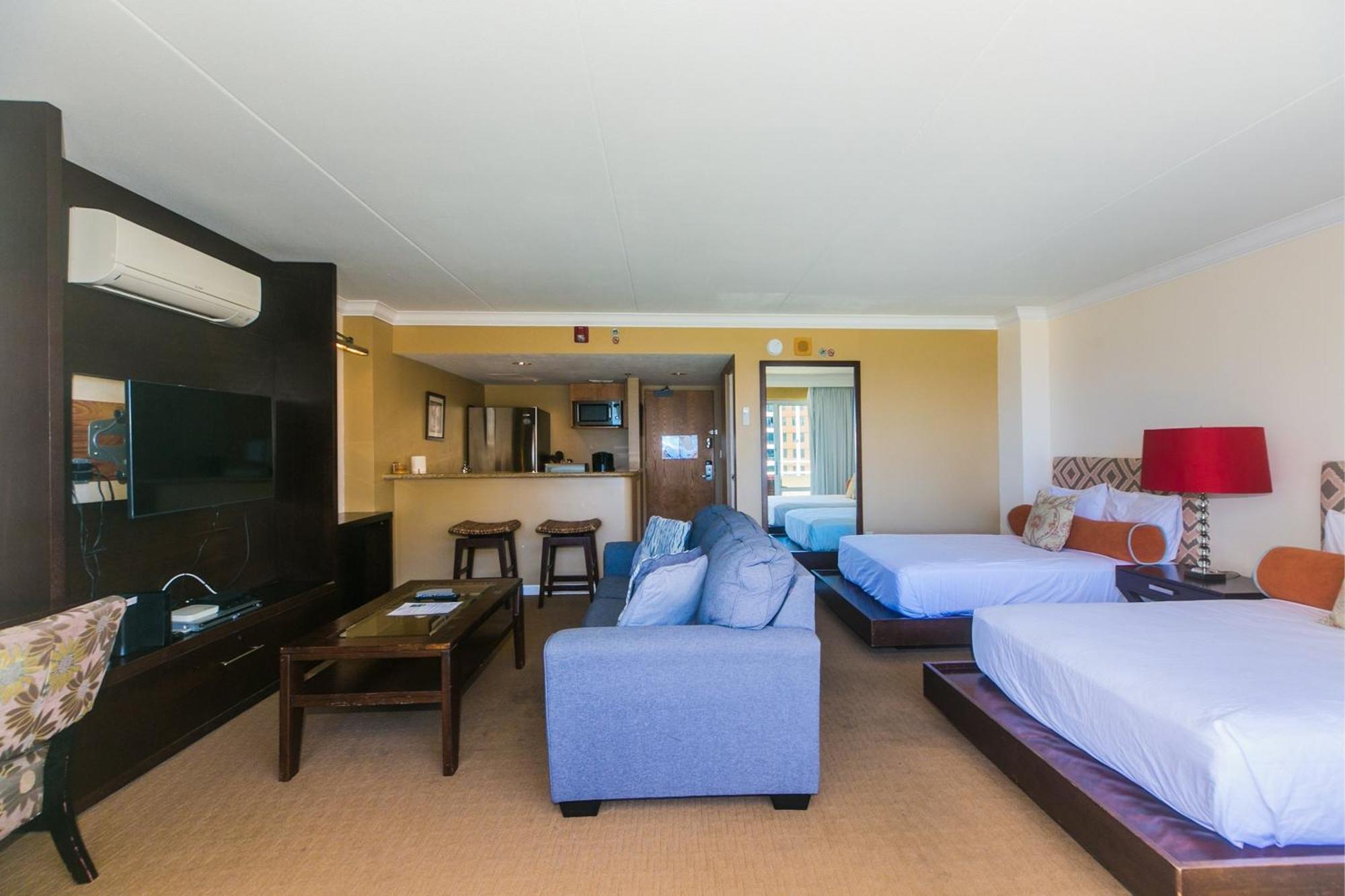 Ilikai Tower One Bedroom Lagoon View Waikiki Condos With Lanai & Free Wifi Χονολουλού Δωμάτιο φωτογραφία
